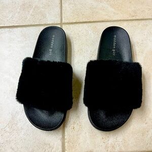 Madden girl black fuzzy casual slides